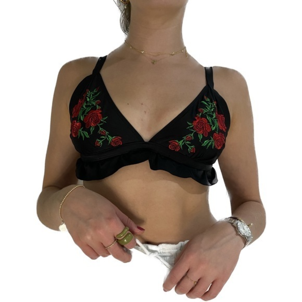 🥀 black rose frilly‎ bikini top 🥀